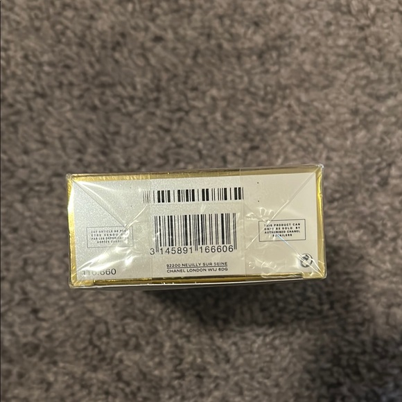 Chanel Coco Mademoiselle Eau de Parfum Intense - Picture 4 of 4